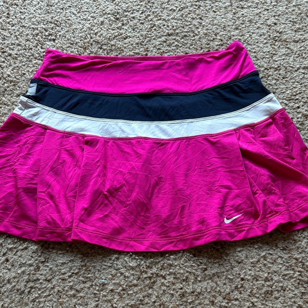 Nike tennis/pickleball Skirt in Pink, Black, and White size S